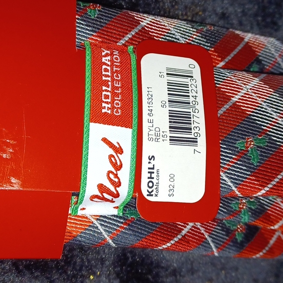Holiday Tie - Picture 5 of 5